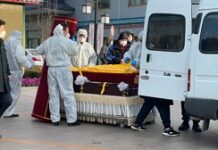 कोरोना संक्रमण से बचाने के लिए संघर्ष कर रहे हैं चीन के नर्सिंग होम