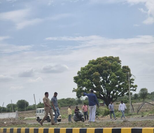 अमरावती नागपुर हाईवे पर दिनदहाड़े लूट की घटना।