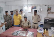 कुछ स्थानीय राजनेताओं ने ईमानदार T.I. राजेश सिंह सिकरवार को करवाया लाइन अटैच।